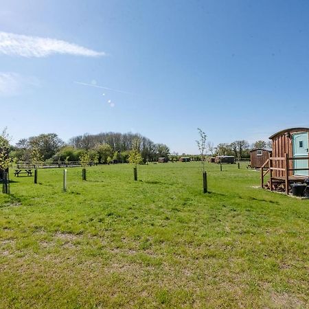Honeysuckle Farm Holidays By Stay In Suffolk, Monk Soham Woodbridge Eksteriør billede