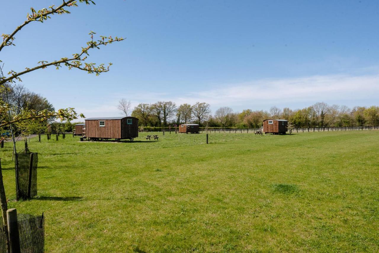 Honeysuckle Farm Holidays By Stay In Suffolk, Monk Soham Woodbridge Eksteriør billede
